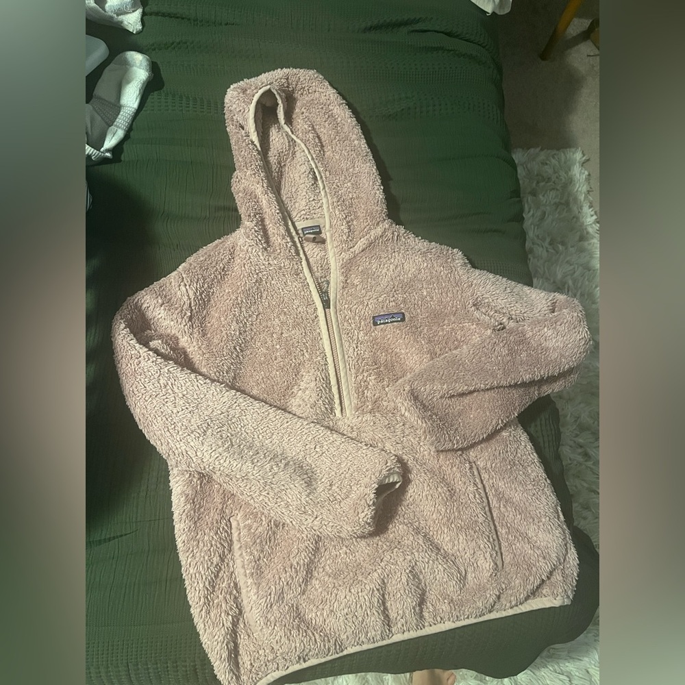 Pink Los Gatos Patagonia soft warm hoodie size medium great condition